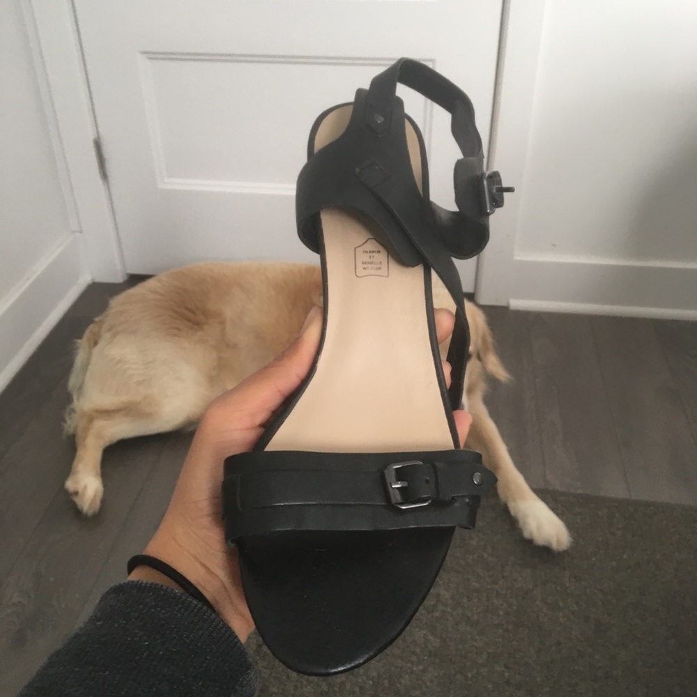 Heels. - Picture 3 of 3